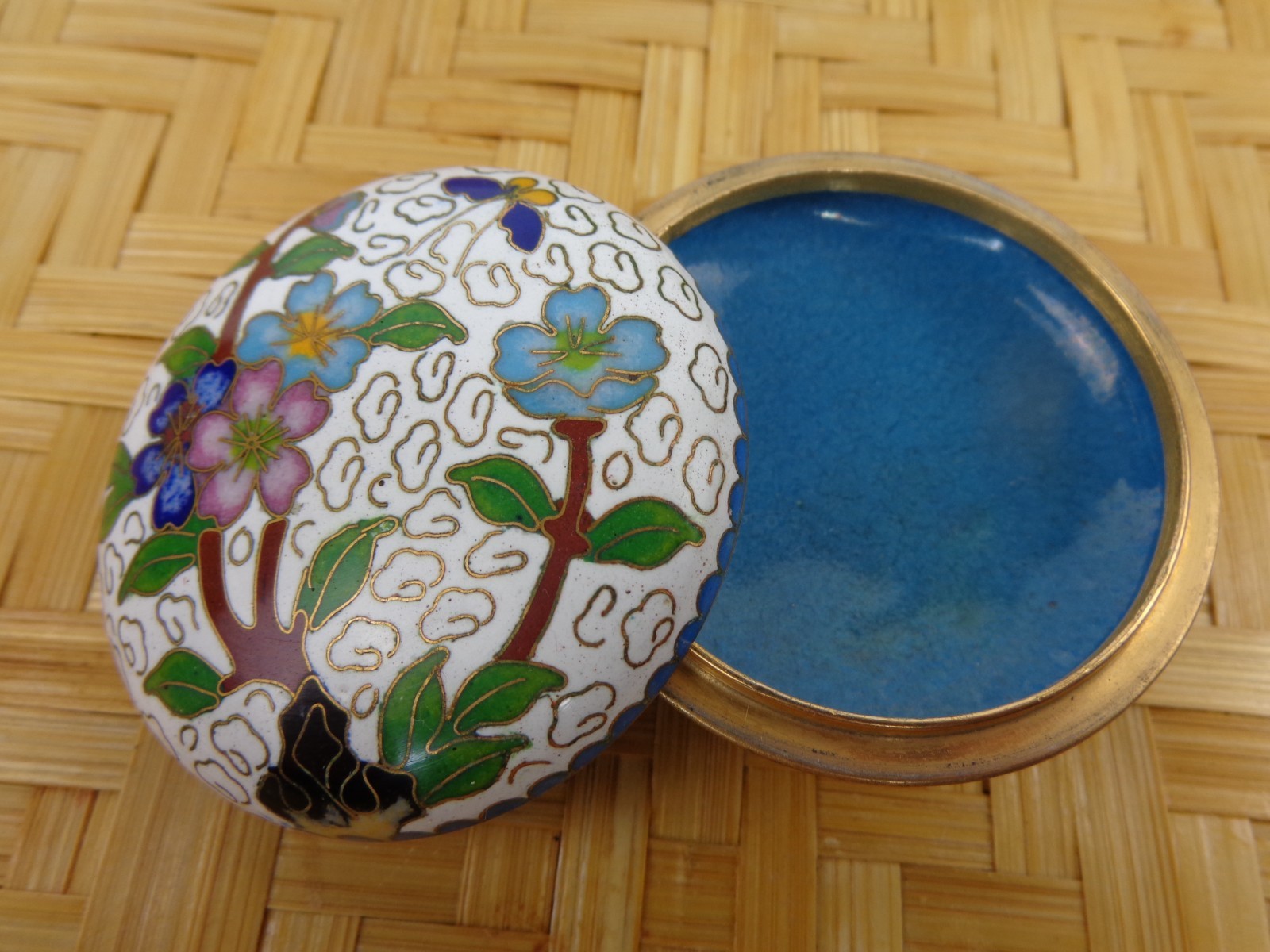 Cloisonne Enamel Trinket Box Lid Turquoise White Green Floral Motif VTG READ