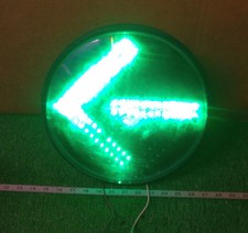1 USED DIALIGHT 430-2374-001 GREEN TURN ARROW MAKE OFFER
