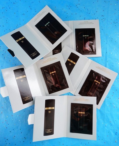 Lotto 15X Tom Ford Cosmetics Primer Morbido Opaco Tracciabile Campione Sigillato 1,5ml ciascuno - Foto 2 di 5