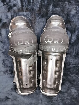 Vintage DR Centurion Shin Pads Black 16 1/2''
