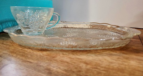 NIB Anchor Glass Vintage Snack Set 8 Pcs In Original Box Mint Condition New - Picture 4 of 22
