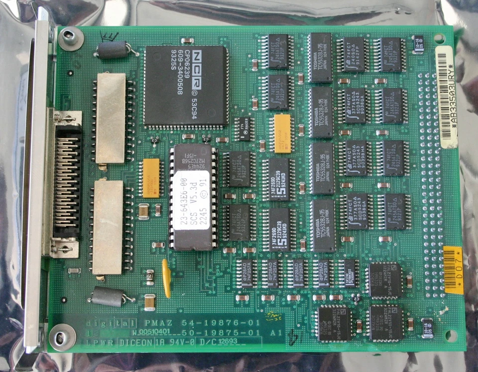Digital DEC PMAZC-AA Dual SCSI TurboChannel & PMAZ-A Single SCSI TurboChannel - Image 3 of 4