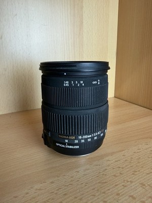 Sigma 18-200mm 1:3.5-6.3 Dc os hsm