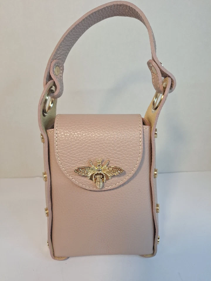 Vera Pelle Genuine Leather Italian Purse. Adorable Bee Closure. 7x5" - Image 2 of 4