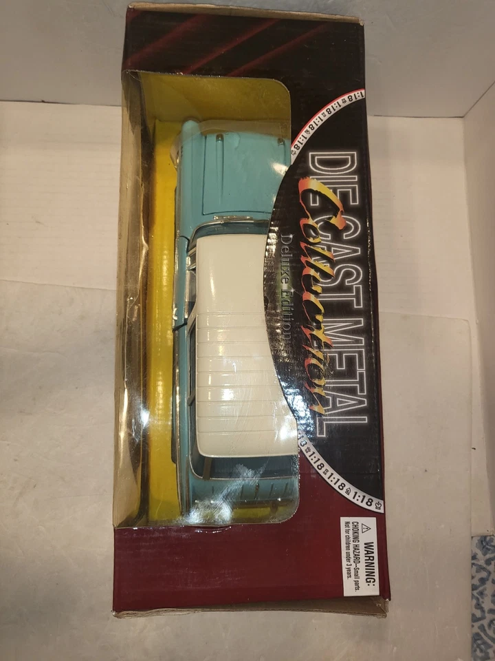 Road Signature 1957 Chevrolet Nomad 1:18 Diecast - Image 4 of 4