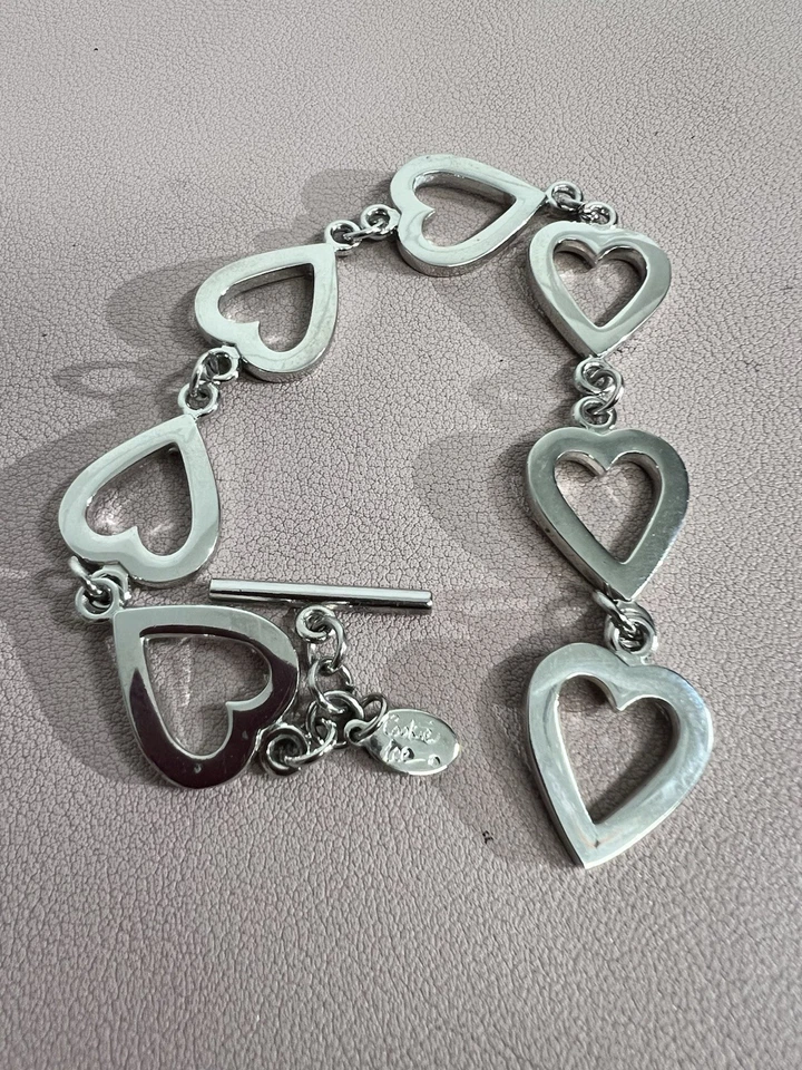 Браслет Cookie Lee с надписью Heart Valentine с открытым переключателем серебристый тон  - Изображение 3 из 4