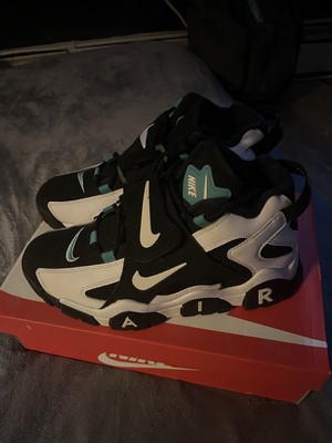 nike air barrage foot locker