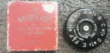 The Master Key A-440 Vintage Chromatic Pitch Instrument WM. Kratt Co. - 13 keys