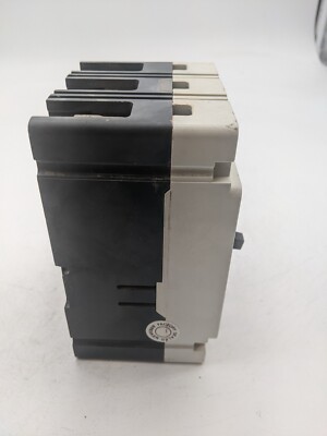 Interruttore Westinghouse HMCP003A0 3A 600V 3 Poli Usato