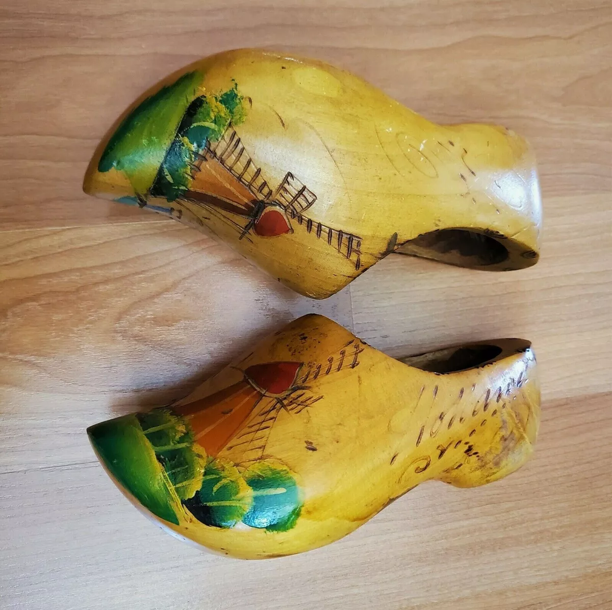 VINTAGE GENUINE DUTCH CARVED WOOD WOODEN CLOGS SHOES MADE IN HOLLAND
