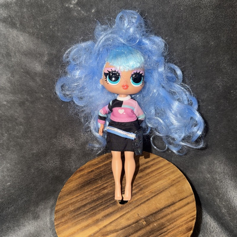 LOL Surprise OMG Tweens Doll Ellie Fly 6 Inches Blue Hair MGA Cute EUC 