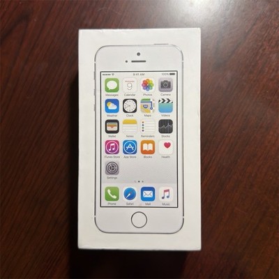 Apple iPhone 5s Silver 32GB A1533 ME345LL/A with Box & Accessories