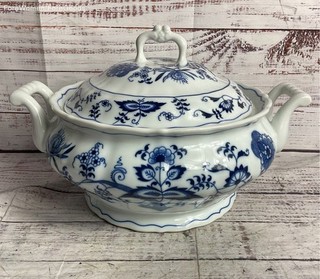 Blue Danube Vintage Covered Vegetable Bowl Serving Dish Multicolor