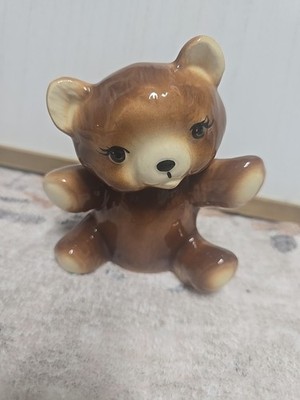 Nelson McCoy/Billie McCoy Limited Signed Bear Cinnamon Shaker 180/500