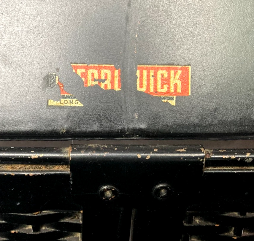 Cesta de ropa negra retro Pearl-Wick New York mediados de siglo vintage asas doradas Foto 3 de 4