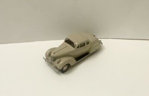 1/43 BROOKLIN BML 30 CADILLAC IMPERIAL SEDAN LIMOUSINE 1938 BLACK
