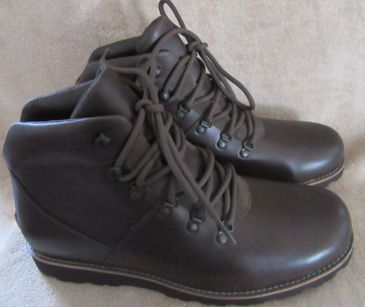 UGG MENS SIZE 11 HAFSTEIN WATERPROOF BOOTS BLACK LEATHER 1017730 UGG MEN HAFSTEIN SLATE WATERPROOF LEATHER LACE UP Boots US 8  main image 2