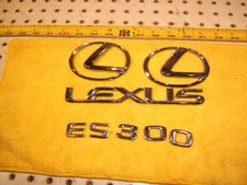 Lexus 2000 Es300 Sedan Rear Deck Lid Hood Chrome Plastic Oem4 Emblemsnot Gold