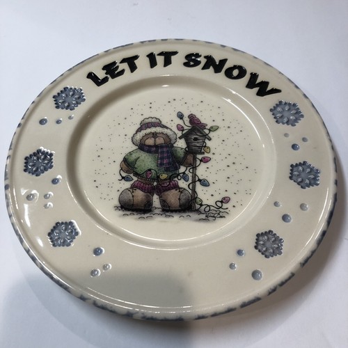 BUCKEYE STONEWARE Primitive Bear w/ Lights Plate Let It Snow Mindy Cain 7.25” - Picture 1 of 6