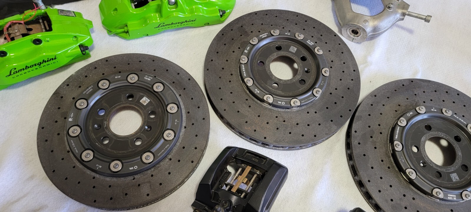 LAMBORGHINI HURACAN EVO CARBON CERAMIC BRAKE DISC CALIPER HUB UPGRADE SET OEM 