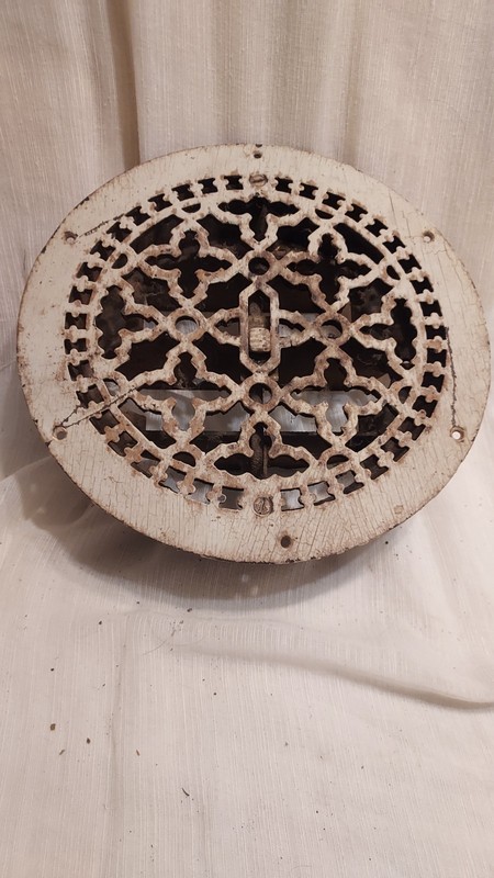 Antique Cast Iron Gothic Pattern Round Louvered Floor Grate 10 1/2 Top Dia. 8...