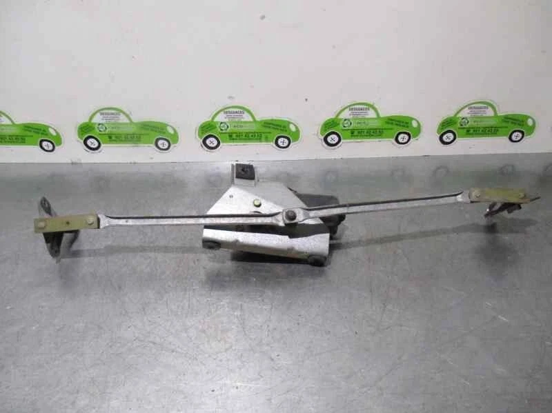 Wiper Motor Front AT for Peugeot 205 Berlina 1.8 Diesel Cat 1983 928522 - Image 2 of 2