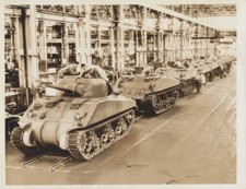 1942 PHOTO OF WWII M4 TANK ASSEMBLY LINE 