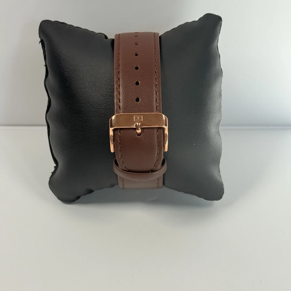 TOMMY HILFIGER LEGEND 1710566 44mm Men’s Watch Black Dial Brown Leather Band - Image 2 of 4