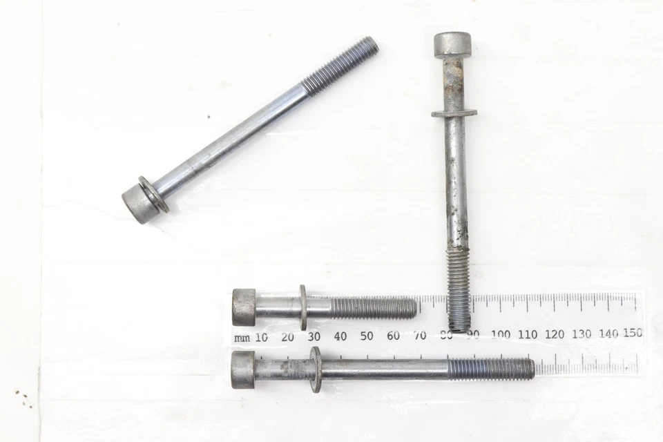 BMW ALPINA B7 XDRIVE 2011-2015 - JUEGO DE TORNILLOS/PERNOS compresor de aire acondicionado (3) 9906169 Foto 2 de 4