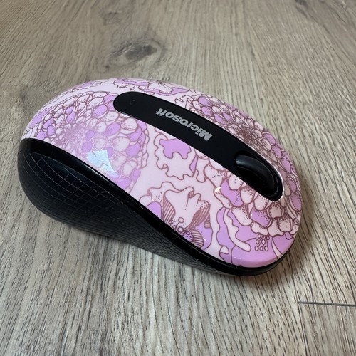 Microsoft Wireless Mobile Mouse 4000 Model 1383 USB 4-way Scroll Wheel Pink