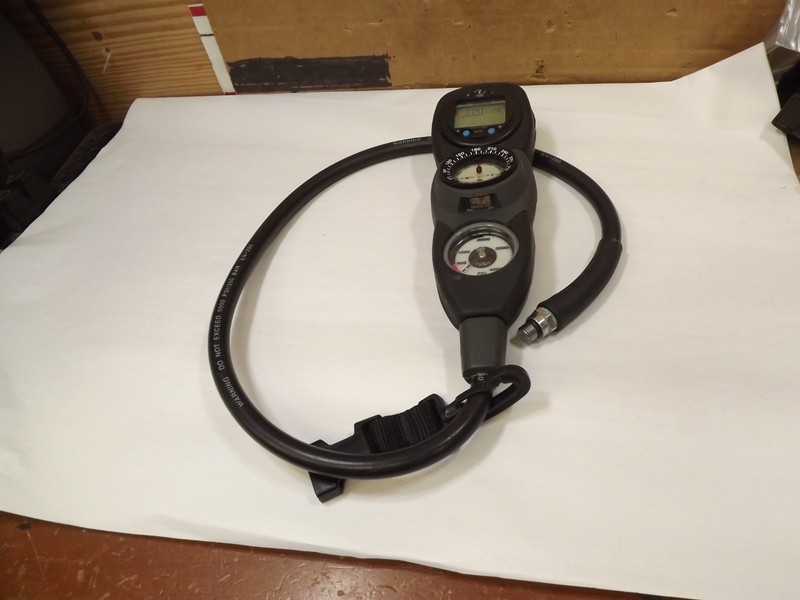 tusa  Platina IQ-600 Dive Computer Console