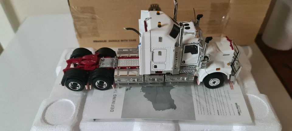 1:50 Drake Kenworth C509 - White Red Chassis - image 4 of 4