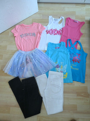 Süßes Mädchen Kleiderpaket, Kinderkleidung, Gr. 134/140