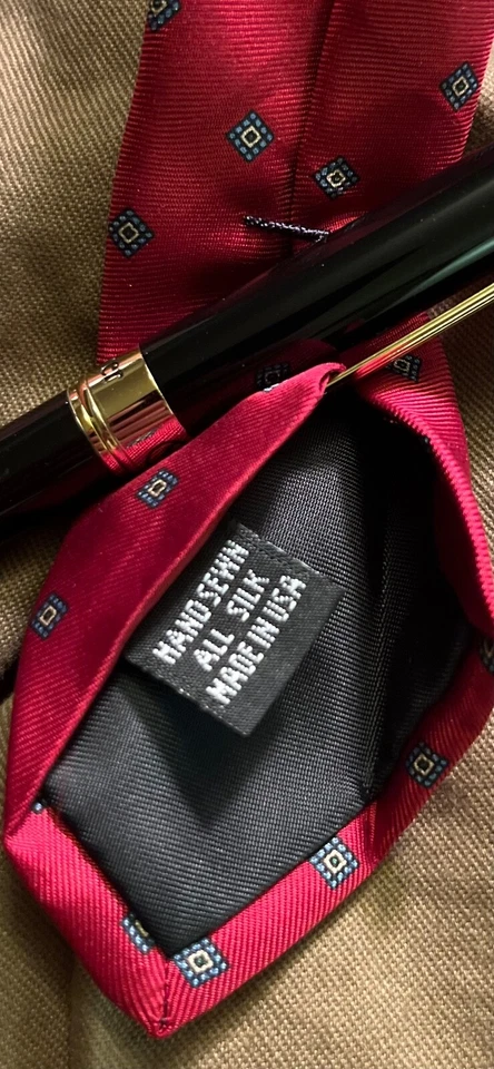 Corbata Bentley diseño cachemir seda rojo tostado verde Foto 2 de 4