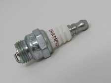 Champion Spark Plug Copper Plus Small Engine DJ-6J
