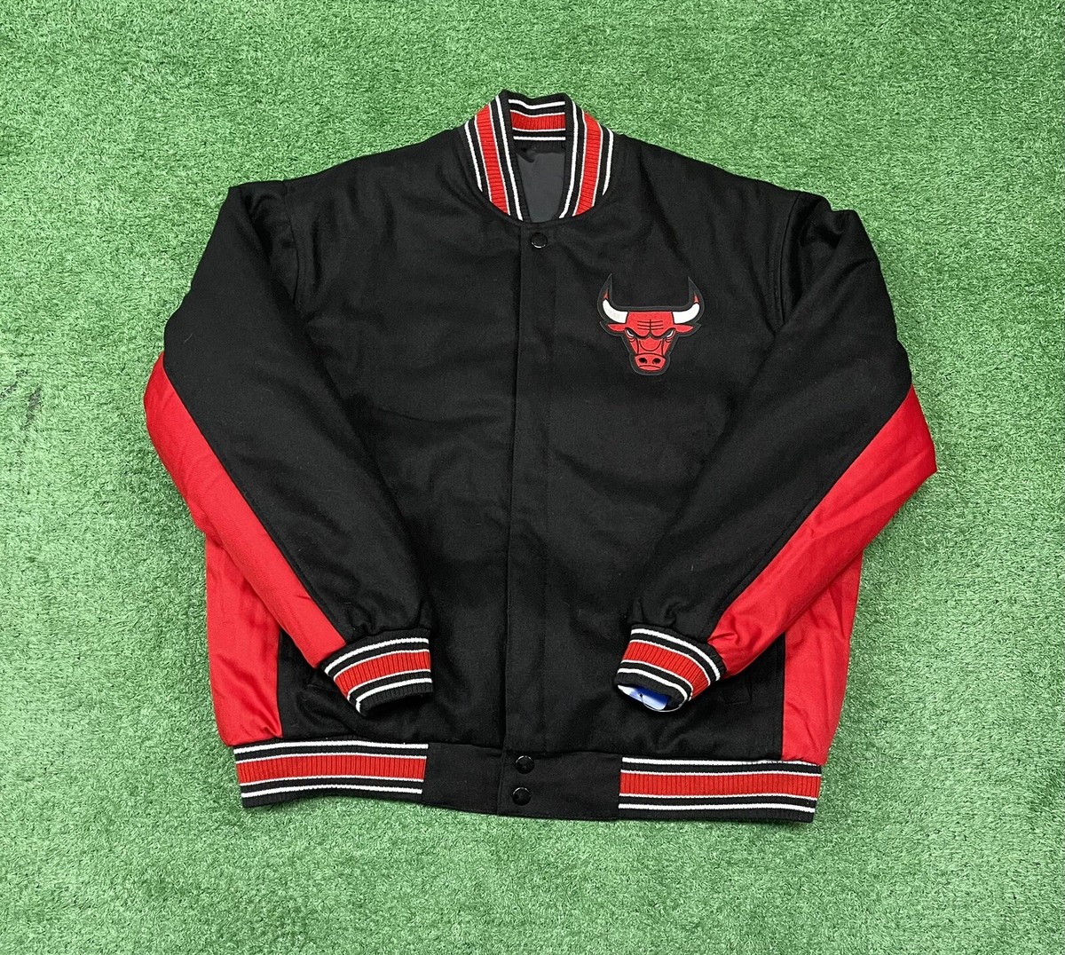 Brand New Reversible Chicago Bulls NBA Basketball Variety Jacket  