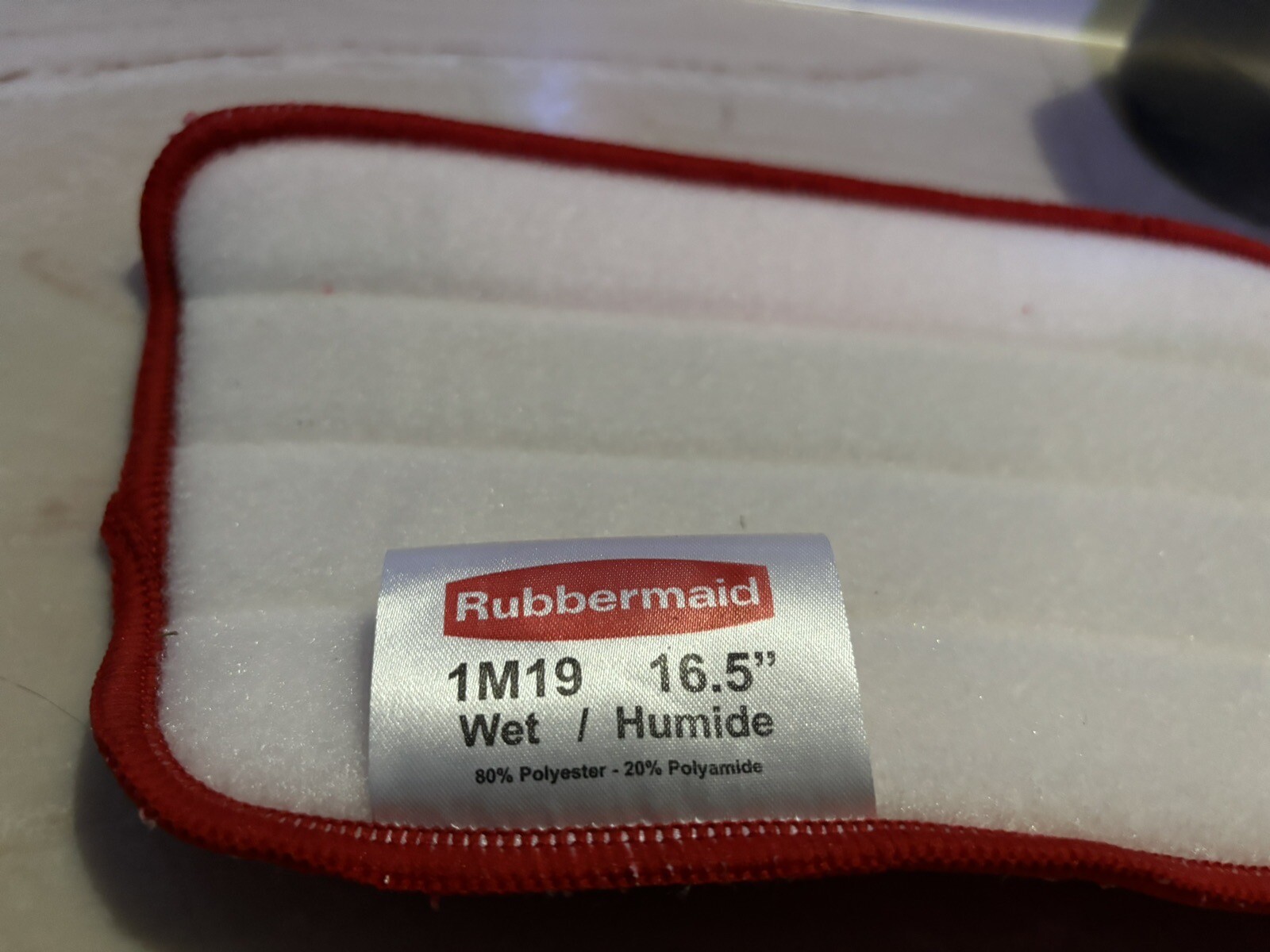 OEM Replacement Bottle & Microfiber Pad 1M19 16.5&rdquo; Rubbermaid Reveal Spray Mop