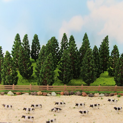 30pcs Model Pine Trees Green 1:87 For HO OO Scale Railway Layout 8cm S8532 - Picture 3 of 5