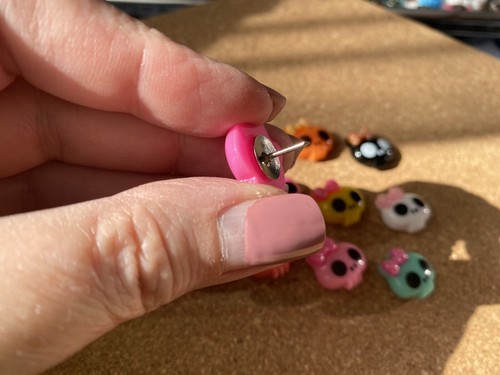 Set of 11 CUTE SKULLS bulletin board pushpins, thumbtacks, or magnets - Picture 9 of 11