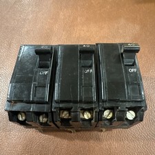 Lot of 3 Square D 2P 40A Circuit Breaker QO240 2 Pole 40 Amp Old Style