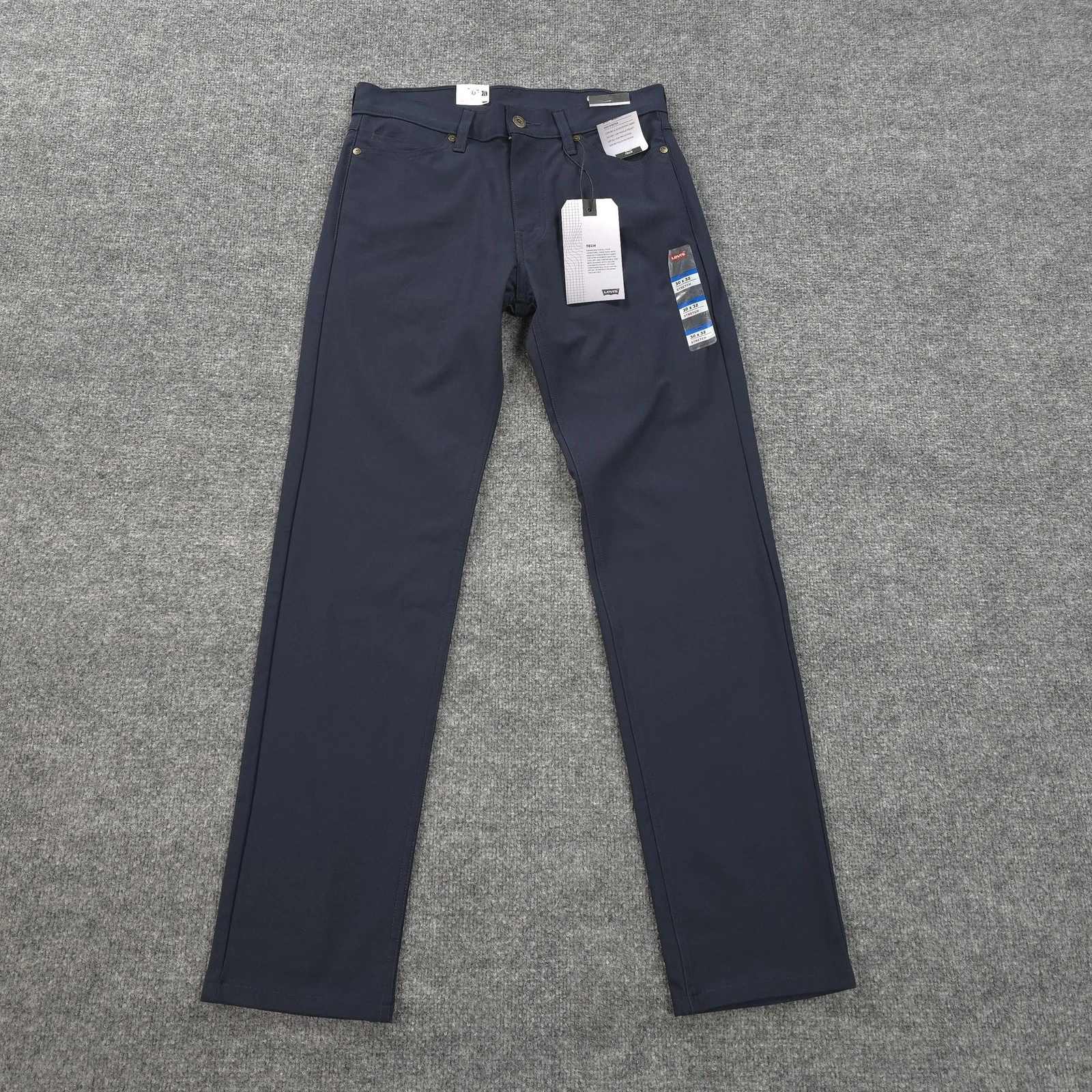 Levis Pants Mens 30x32 Blue 511 Tech Stretch Quick Dry Chino Performance NEW
Opens in a new window o