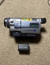 Sony Handycam DCR-TRV530 Digital8 Camcorder 25x/700x Zoom 2.5" LCD i.LINK