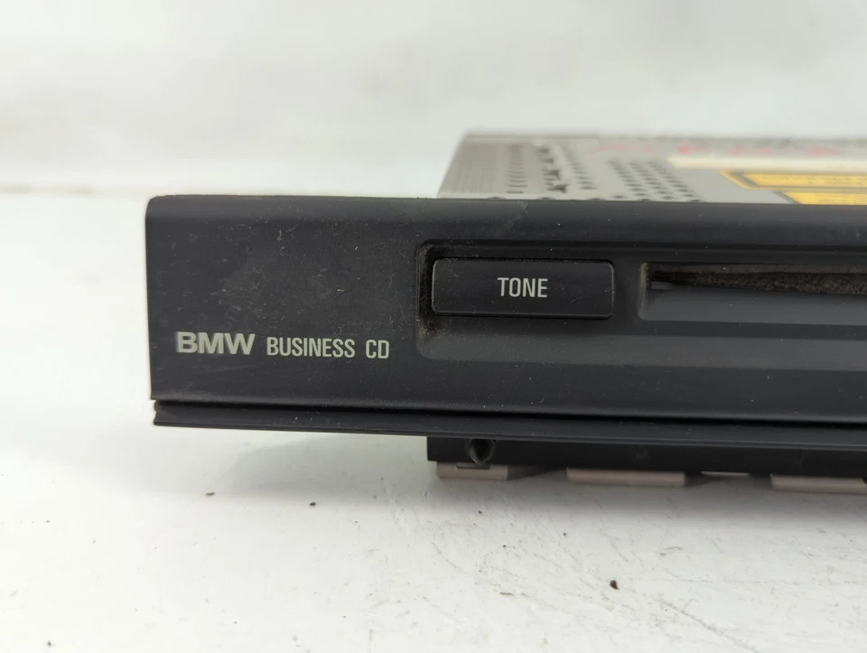 Receptor de radio reproductor de CD Am Fm 2001-2003 BMW 530i JSUHQ Foto 3 de 4