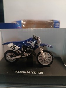 Newray Yamaha Die-cast Motorcycle Blue # 75