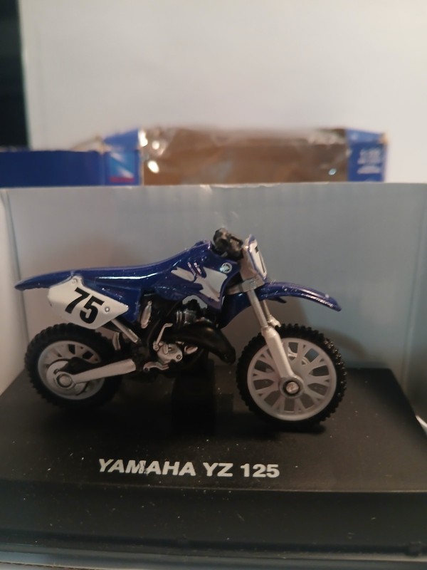 Newray Yamaha Die-cast Motorcycle Blue # 75
