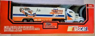 Racing Champions Nascar Hooters 1:64 Semi Truck Trailer ** 1994 ** Loy Allen