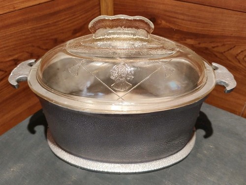 VINTAGE GUARDIAN SERVICE WARE HAMMERED ALUMINUM TRIANGLE ROASTER W/GLASS LID - Picture 13 of 14