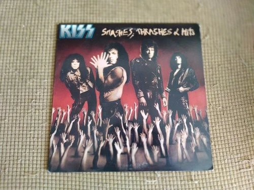 KISS Smashes Thrashes &Hits Vinyl 1988 Original W/Merch Form