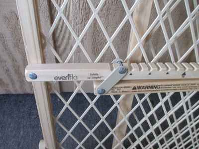 Evenflo Position & Lock Adjustable Wood Baby Gate, Toddlers & Pets, 26 - 42  inch | eBay