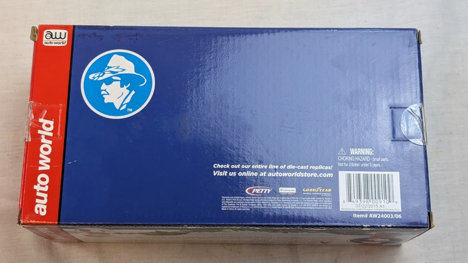 Richard Petty 1960 Christmas Auto World #43 Plymouth Fury 2015 raro fundido a presión 1/24 Foto 4 de 4